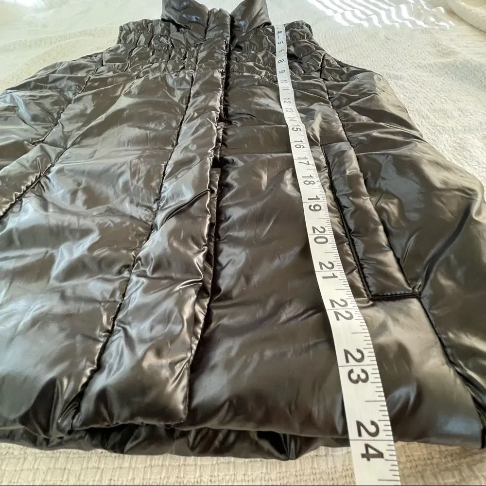 IZOD black puff vest, size S